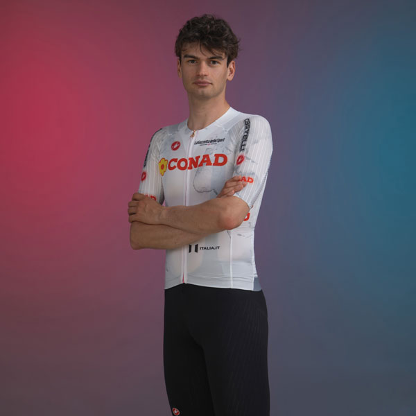 maglia-bianca-carousel-giro-page.jpg